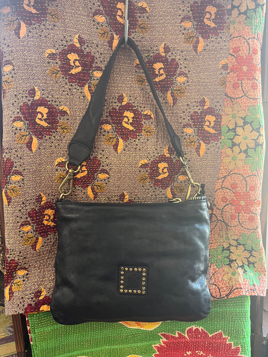 Campomaggi Gold Studded Shoulder Bag - Nero