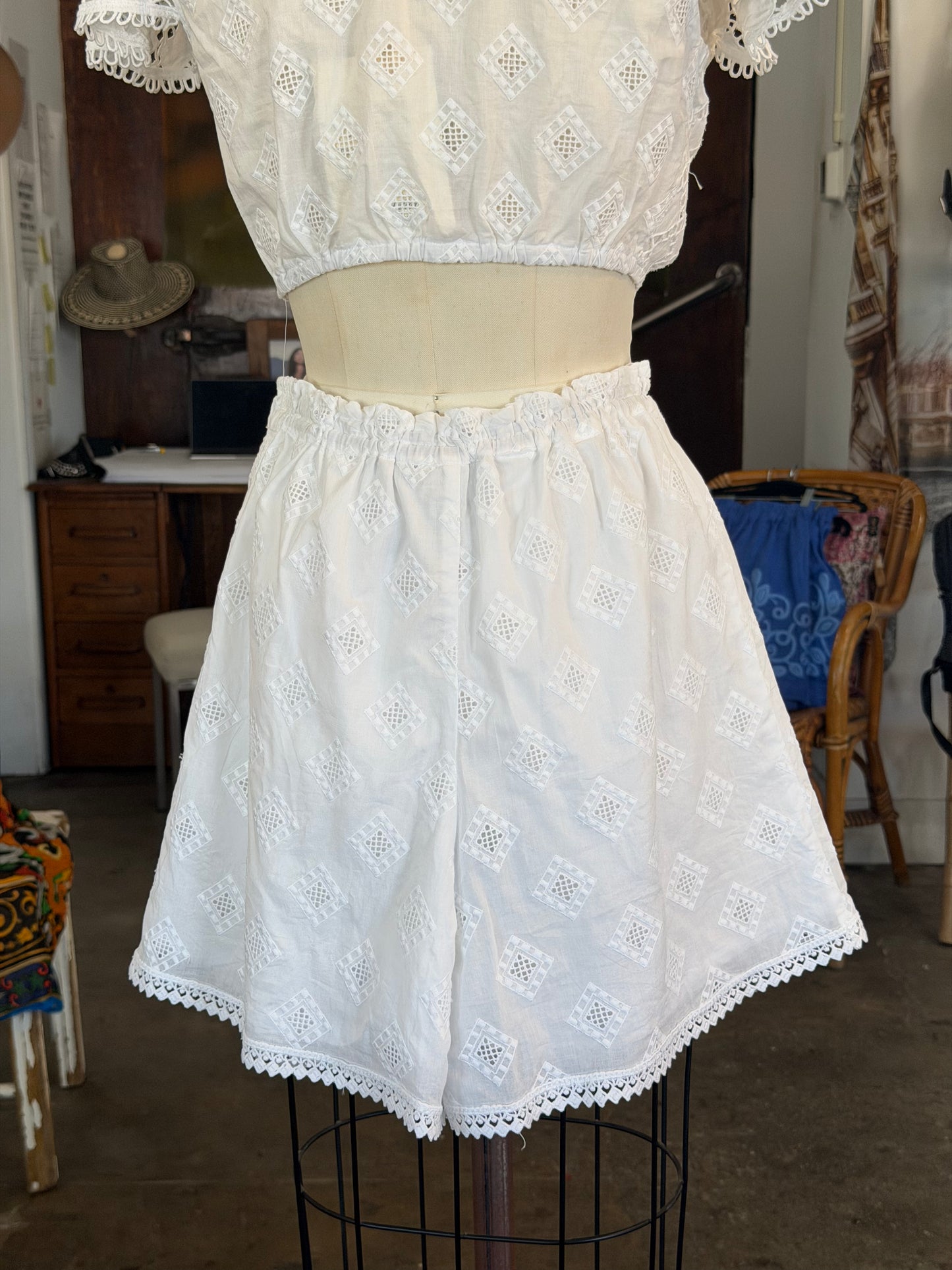 Temptation Positano Nigella Shorts in White