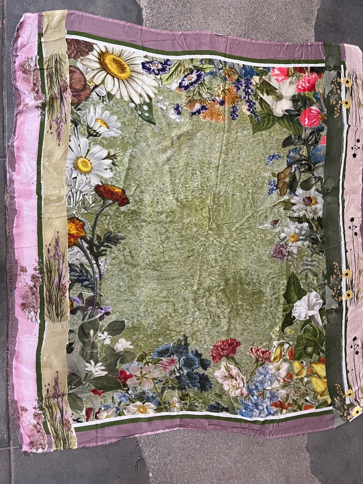 813 Ottotredici Flower Frame Scarf