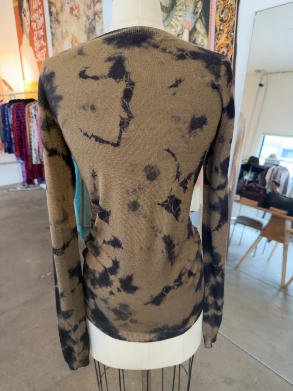 Parker Blue Cashmere Long Sleeve Sweater in Olive & Black