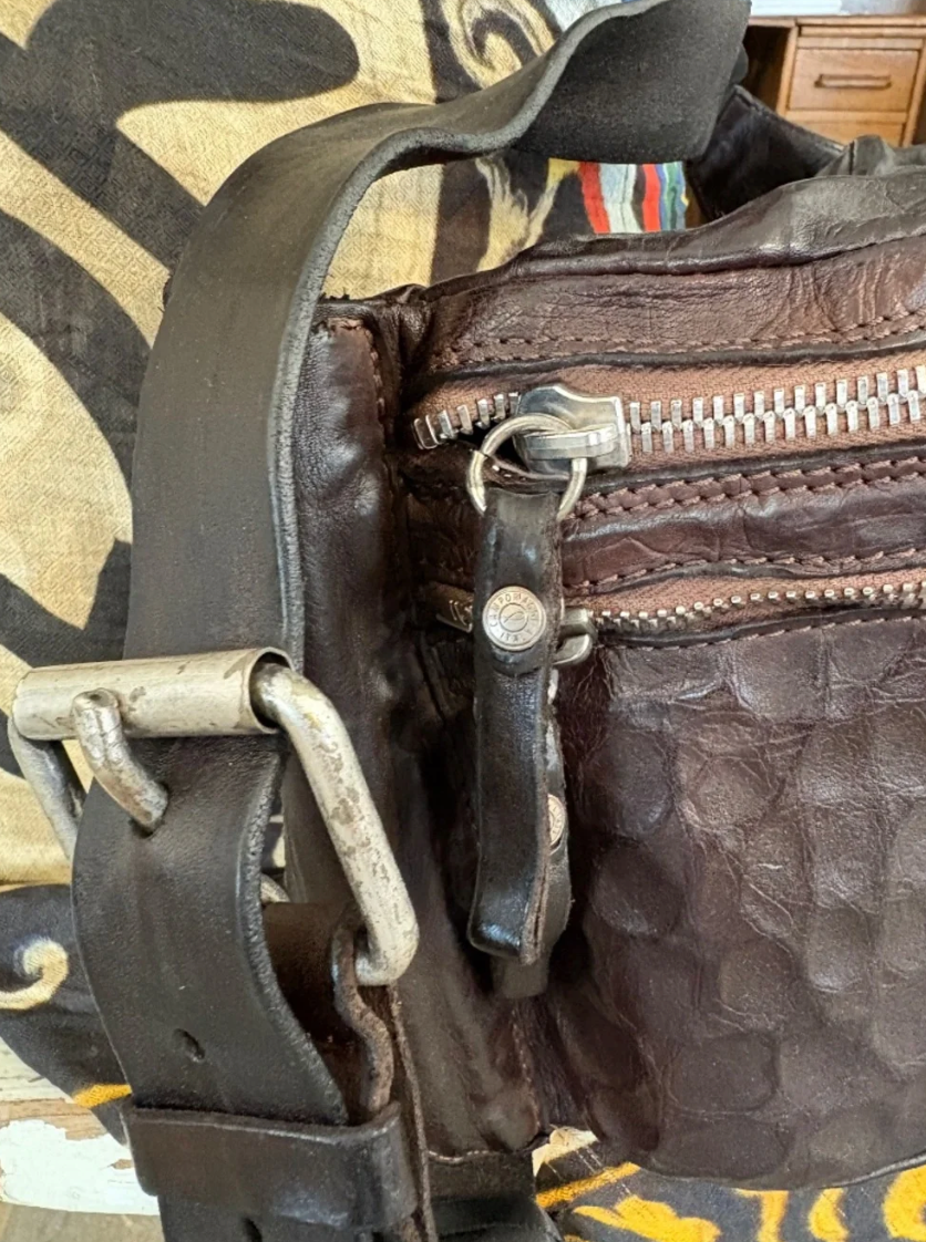 Campomaggi Tasso Marsupio Embossed Leather Crossbody Bag in Moro