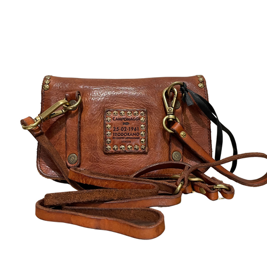Campomaggi Crossbody Bag with Rivets in Cognac