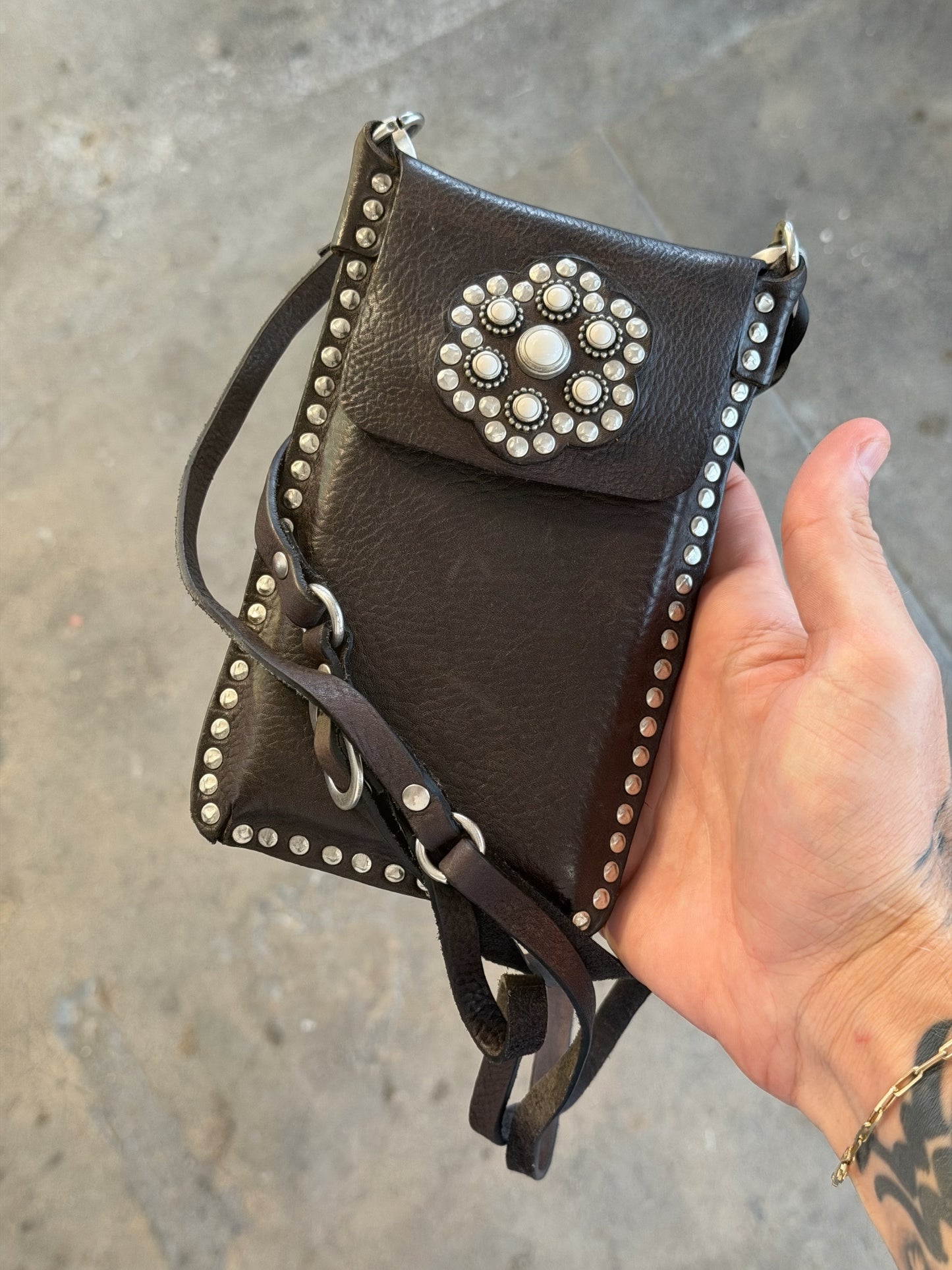 Campomaggi Leather Studded & Embellished Phone & Card Holder in Grigio