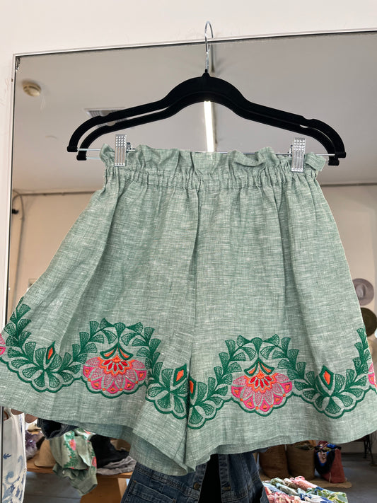 Temptation Postiano Shorts in Oliva