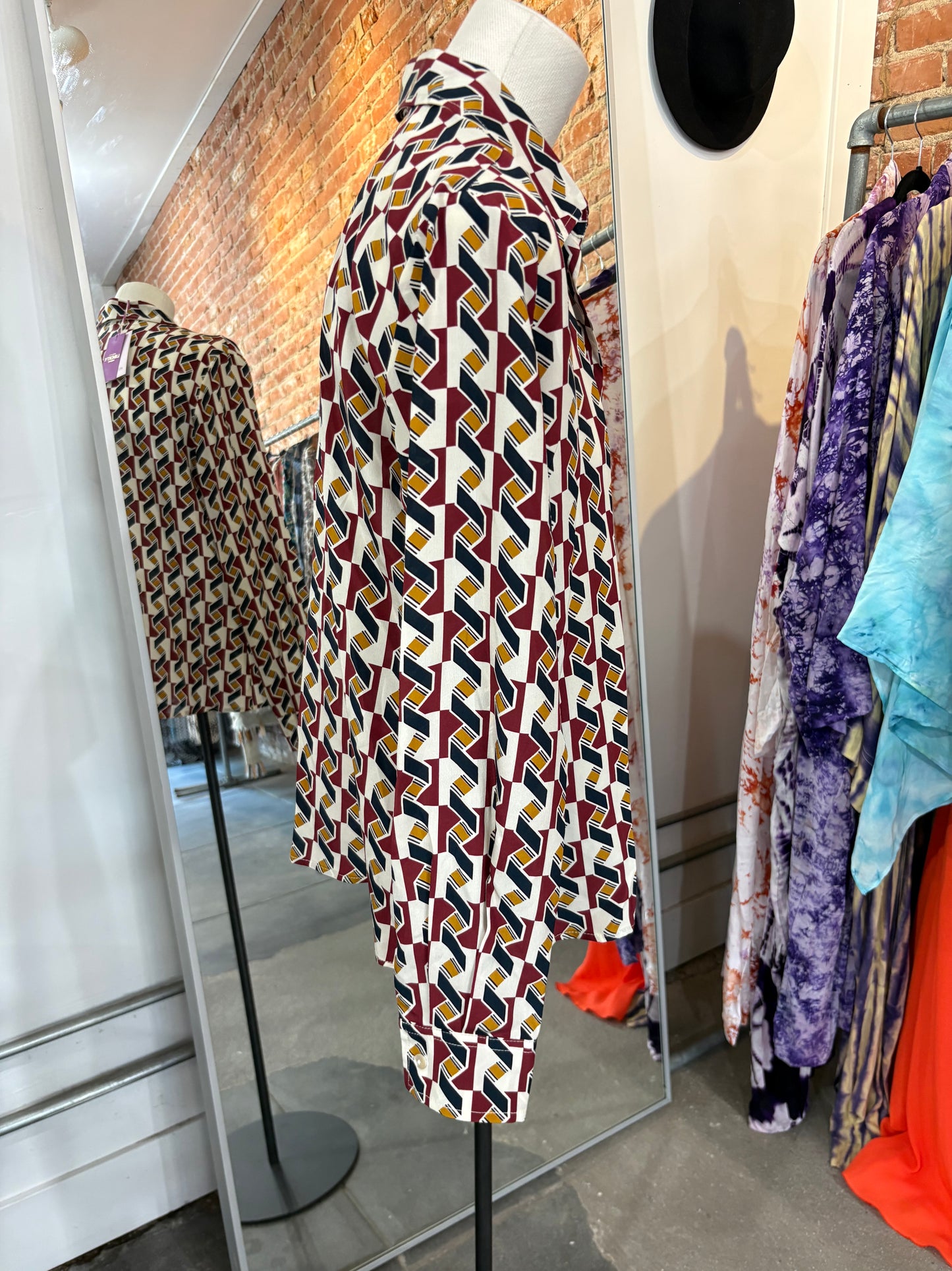Miki Thumb Silk Geo Print Classic Shirt