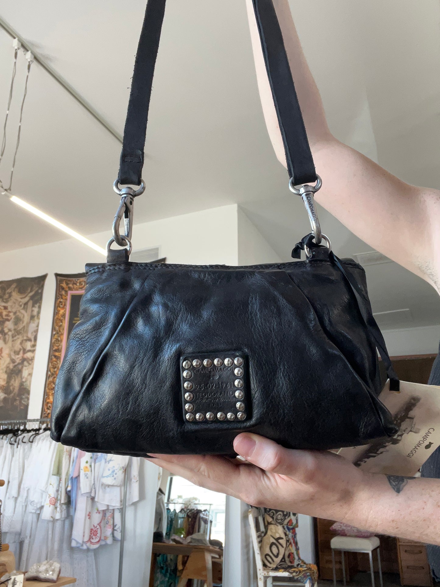 Campomaggi Shoulder Purse in Nero