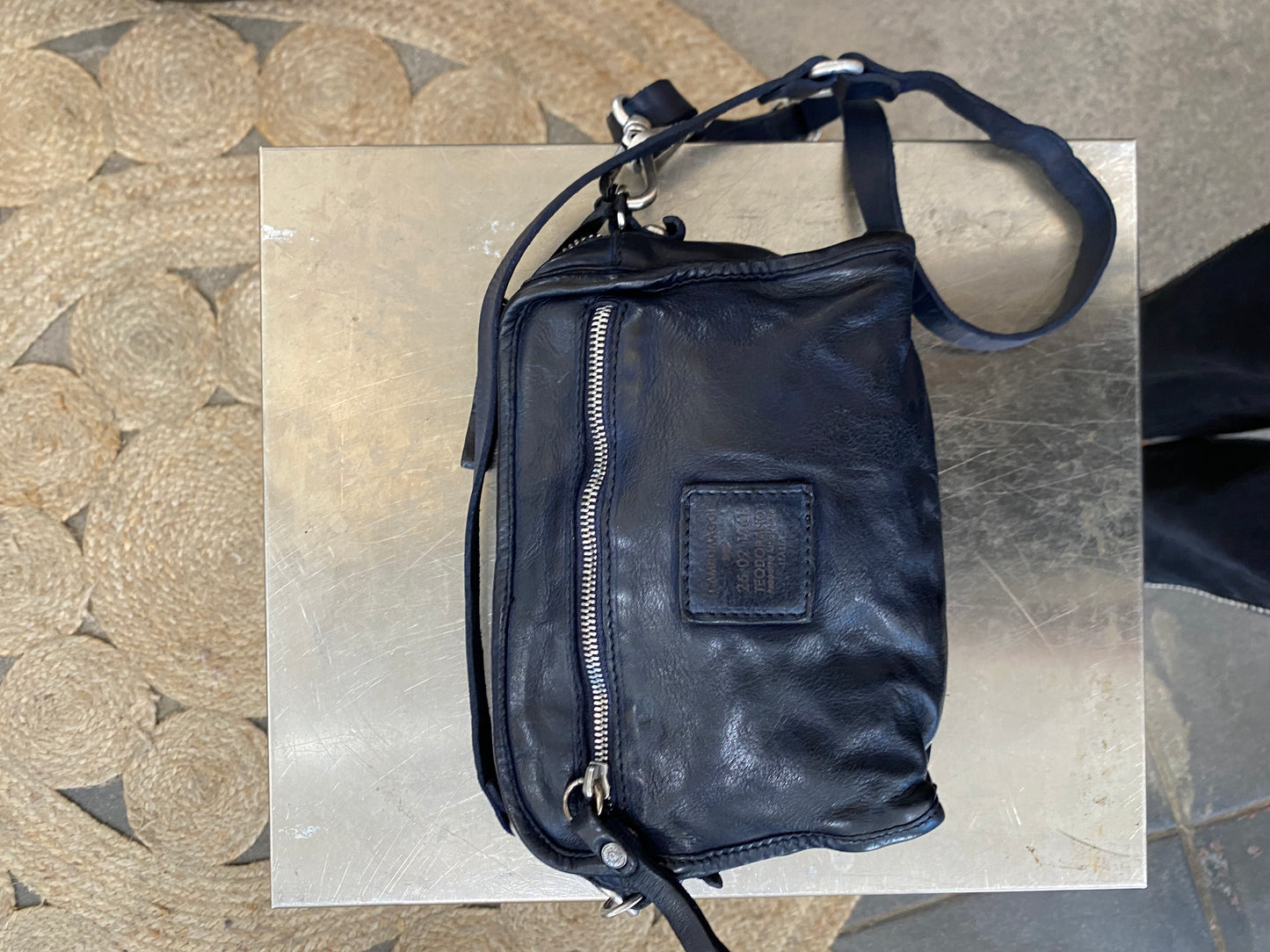 Campomaggi Bosso Crossbody Bag in Dark Blue
