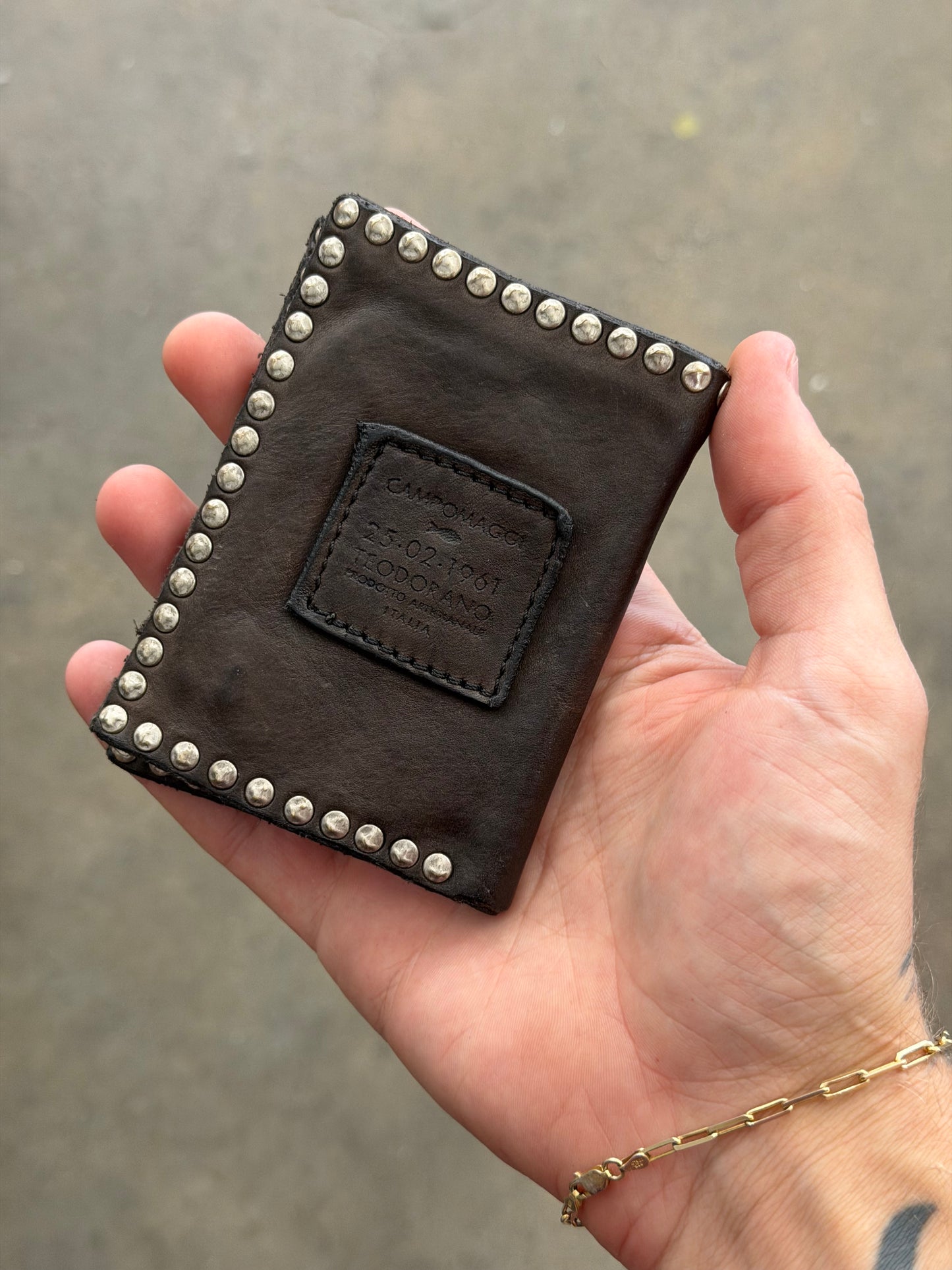 Campomaggi Leather Studded Bifold Wallet in Grigio
