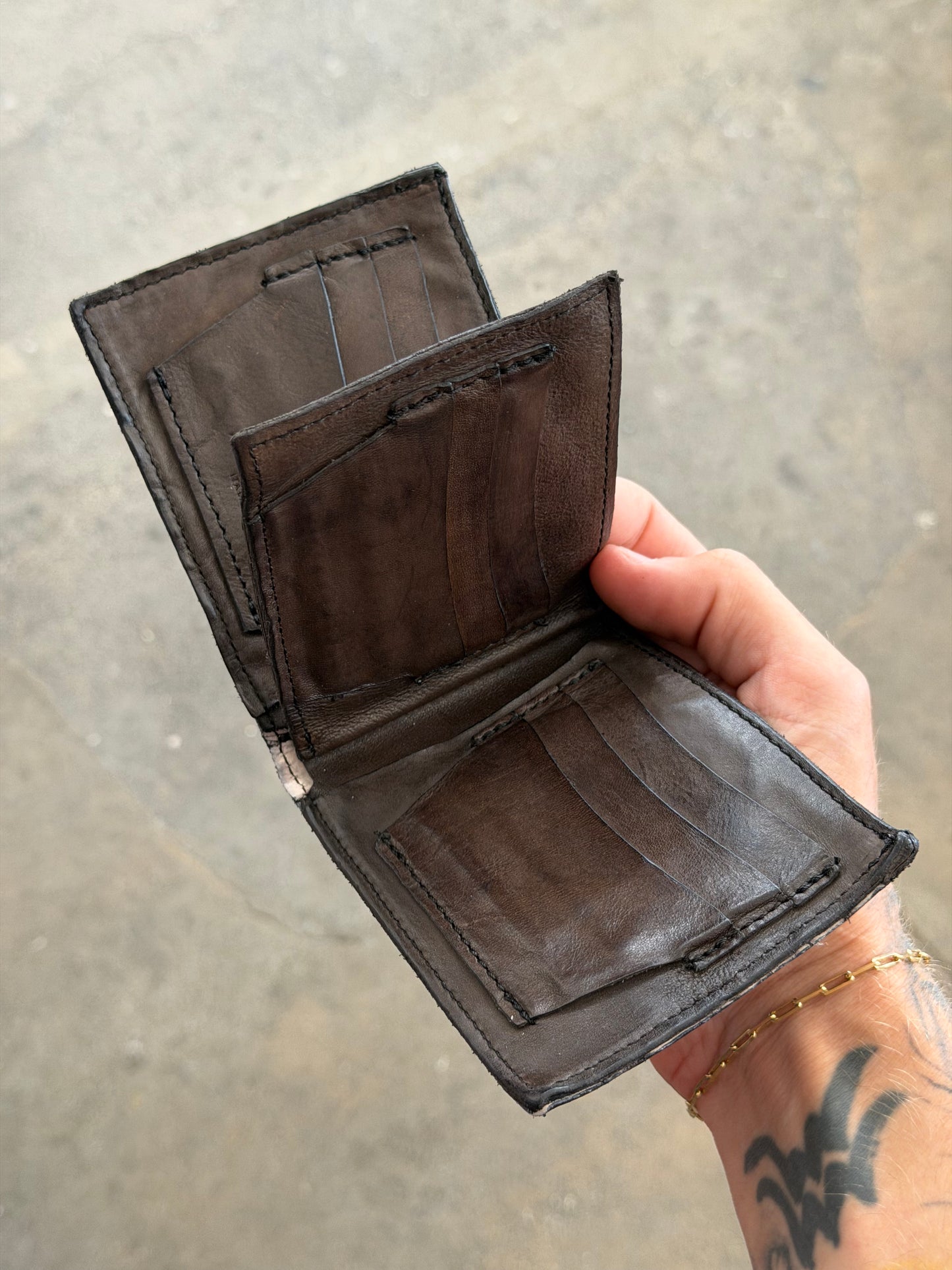 Campomaggi Leather Embossed Trifold Wallet in Grigio