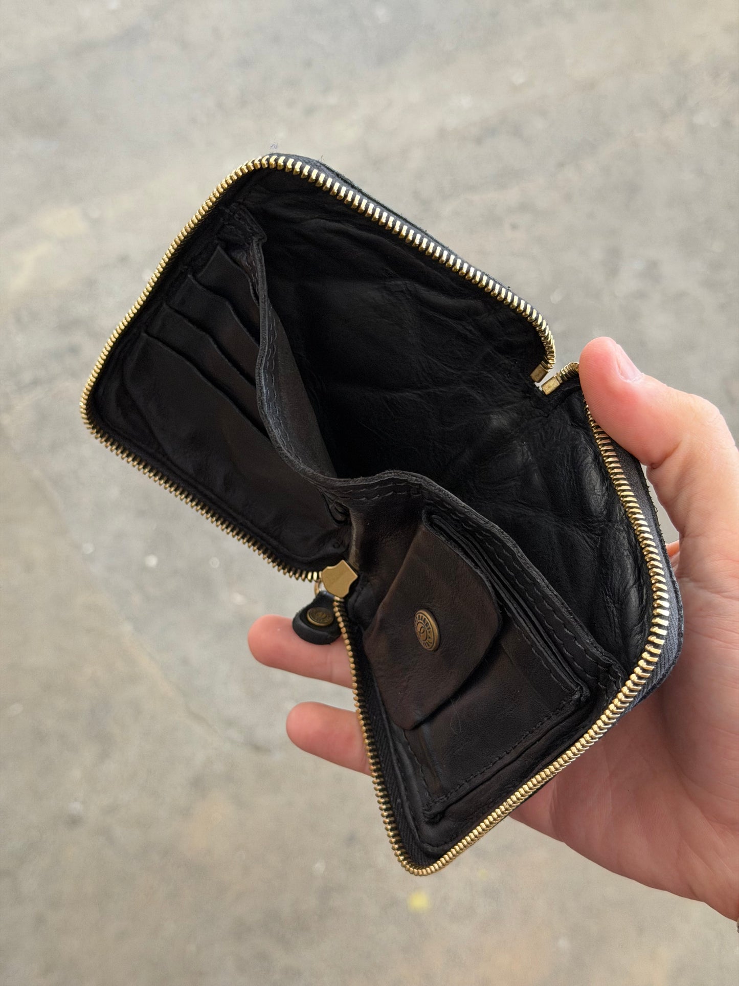 Campomaggi Leather Studded & Embossed Zip Bifold Wallet in Black