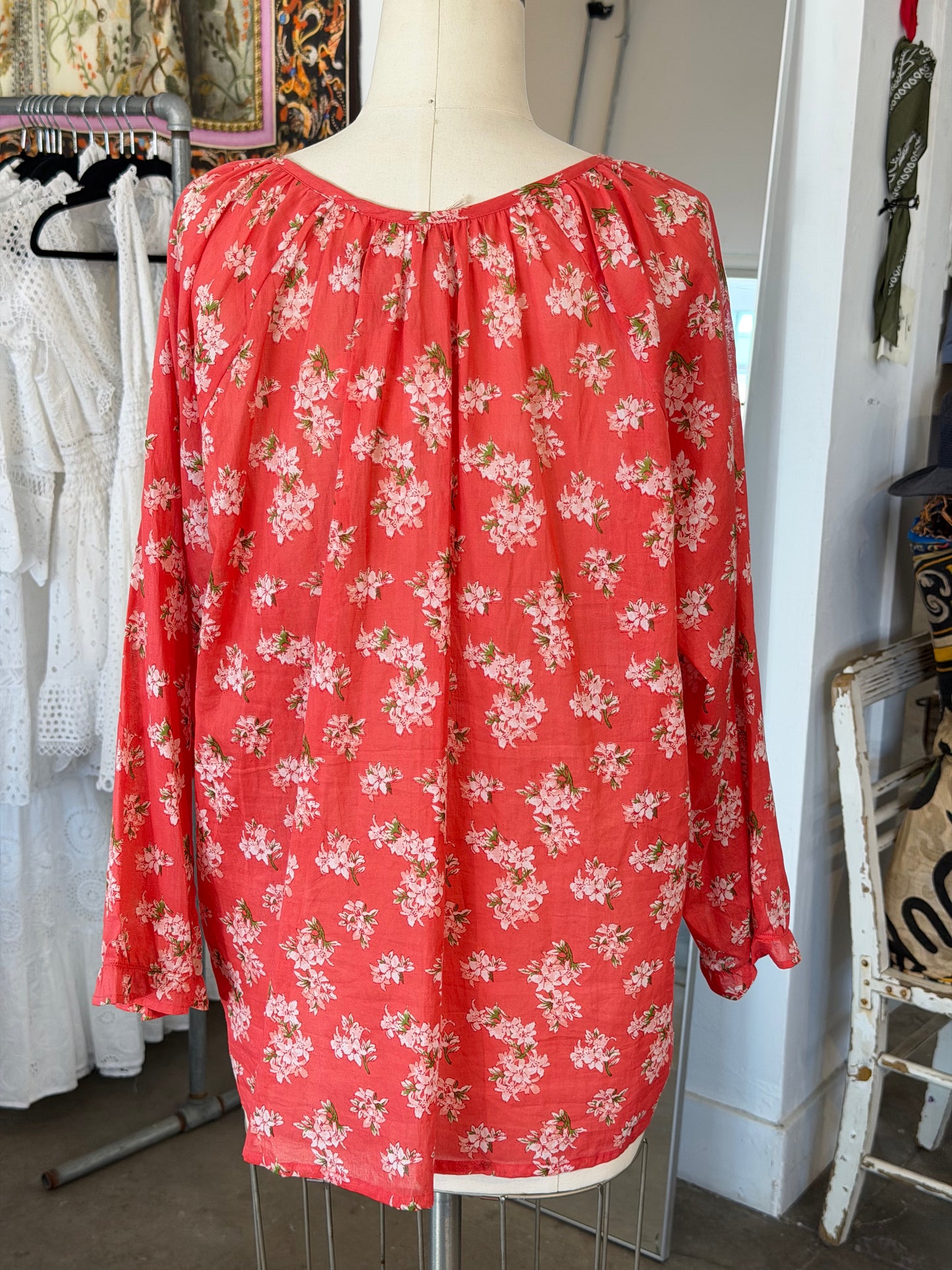 Nimbu Loose Long Sleeve Blouse in Flory Red