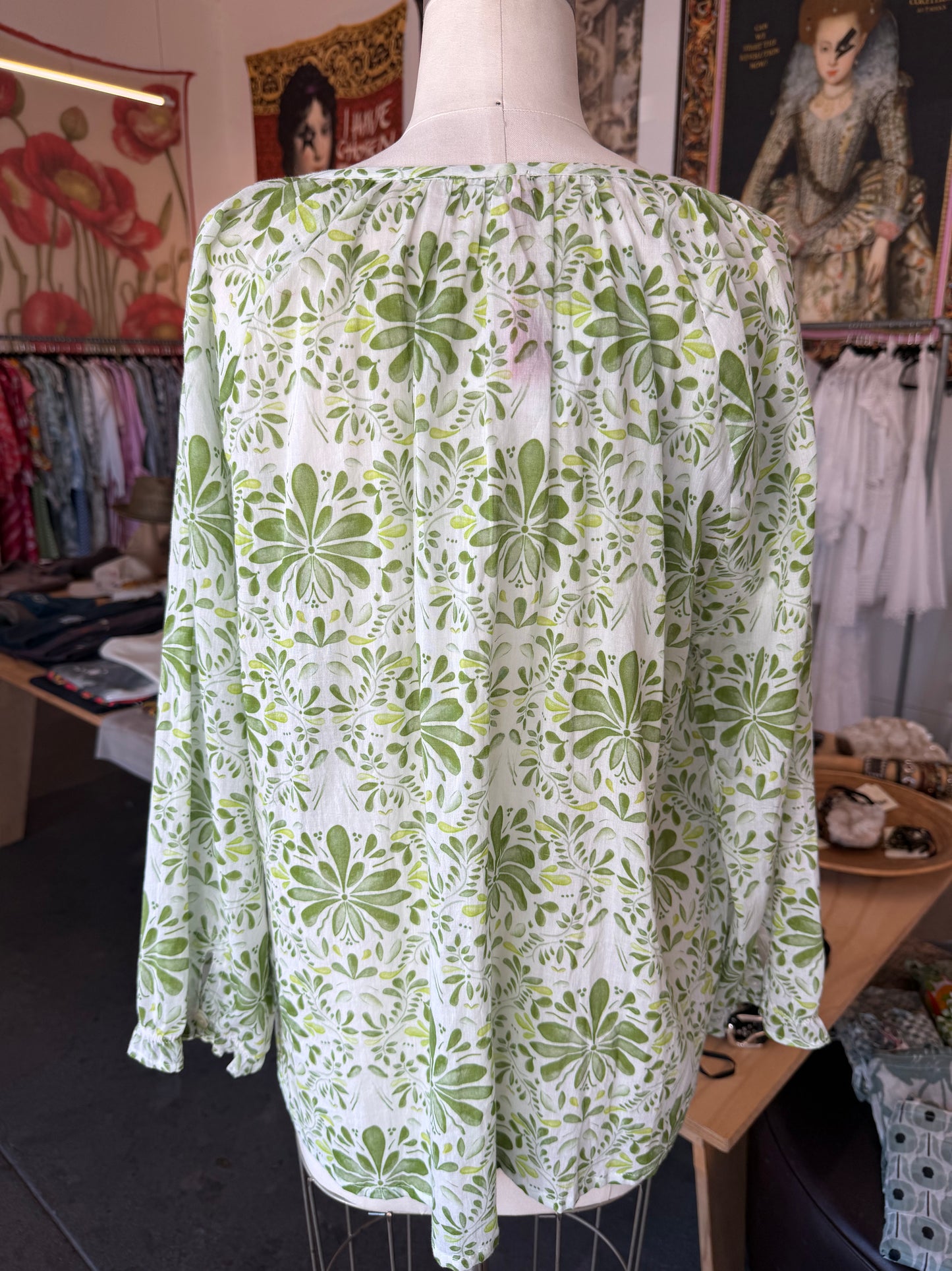Nimbu Long Sleeve Blouse in Bel Avocado