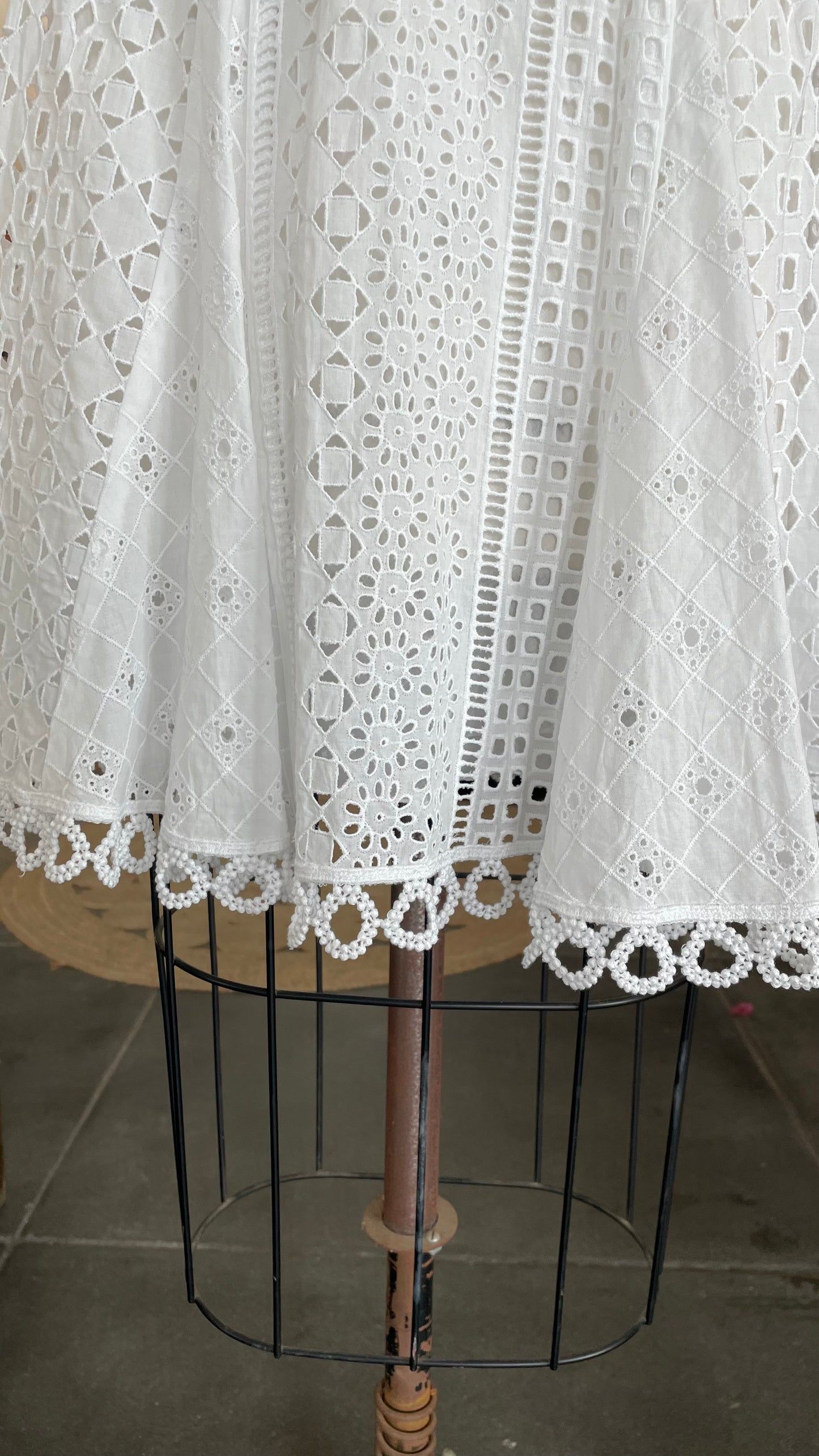 Temptation Positano Halter Eyelet Bianco Mini Dress