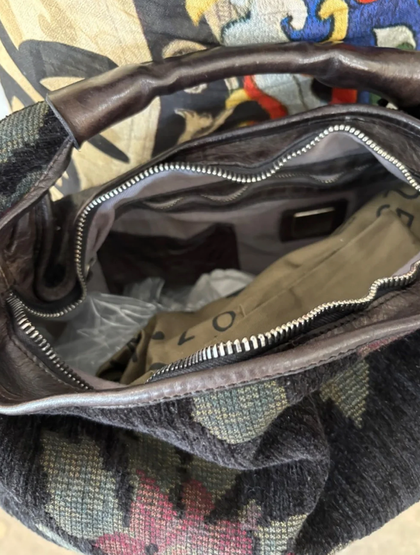 Campomaggi Atena Floral Velvet Jacquard and Leather Hobo Bag in Nero & Grigio