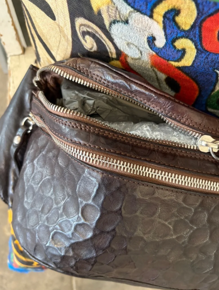 Campomaggi Tasso Marsupio Embossed Leather Crossbody Bag in Moro